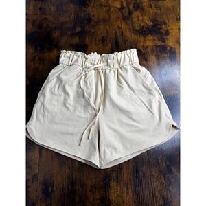 Lululemon Softstreme High-Rise Shorts Cream Bone Paperbag Waist Size 0